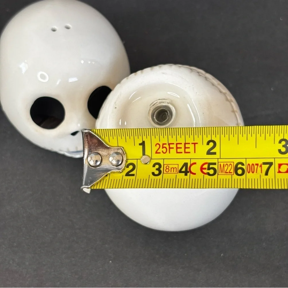 Disney Nightmare Before Jack Skellington Salt & Pepper Shaker Set